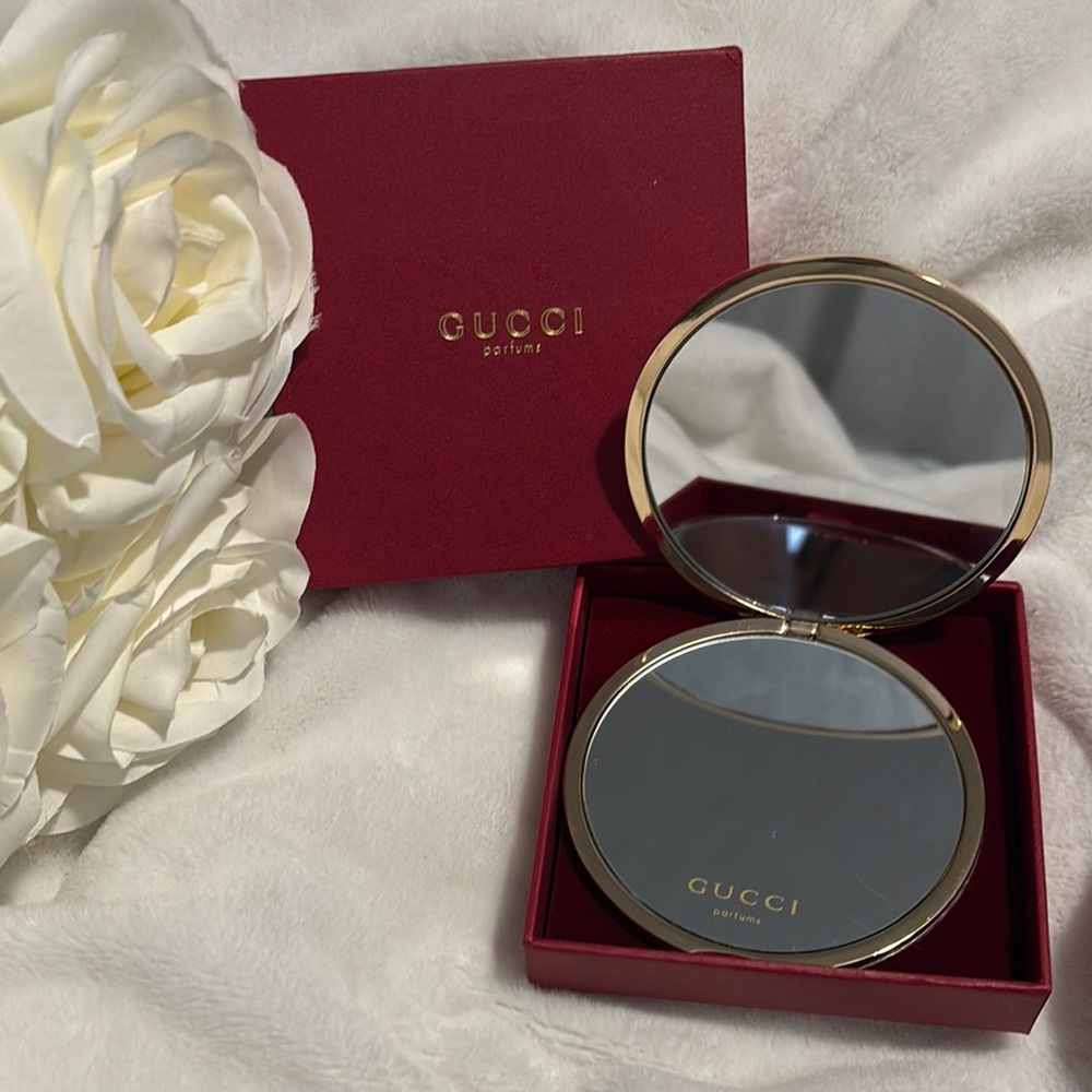 Gucci Gold Compact with Red Box